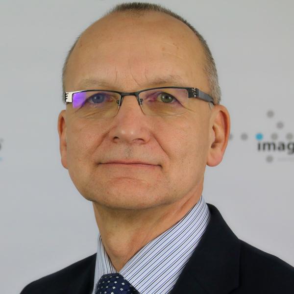 Mgr. MUDr. Vratislav Kalenda, MSc. in SHRM Jednatel, ředitel, senior konzultant Image Lab